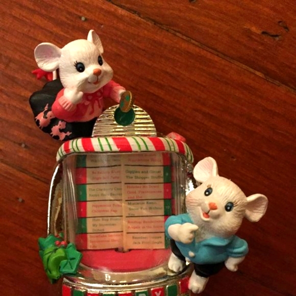 Jukebox Jingles - Carlton Cards Music Ornament - VINTAGE - Picture 5 of 13